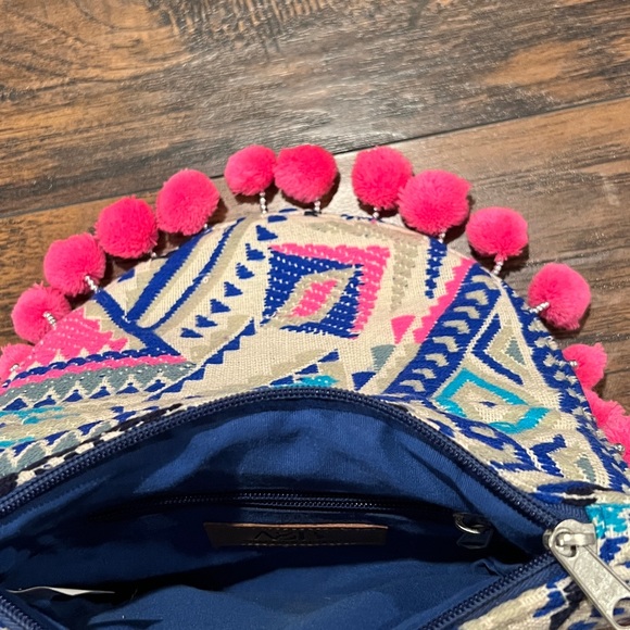 Embroidered Pom Pom Clutch 💕💙 - Picture 3 of 7